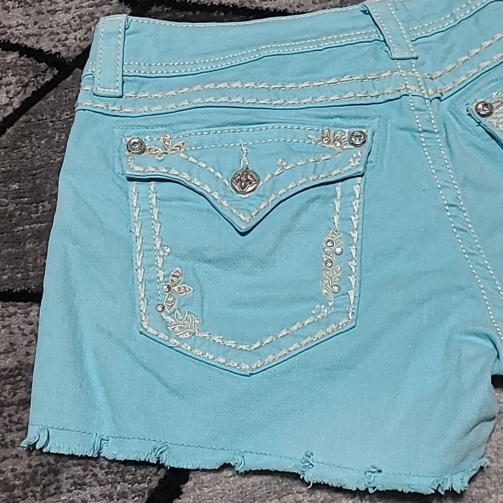 MISS ME AQUA RAW-HEM EMBROIDERED RHINESTONES DENIM JEAN SHORTS PRICE FIRM